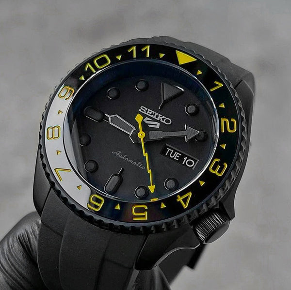 007DTBlackYellow_e51fe5dd-3ee3