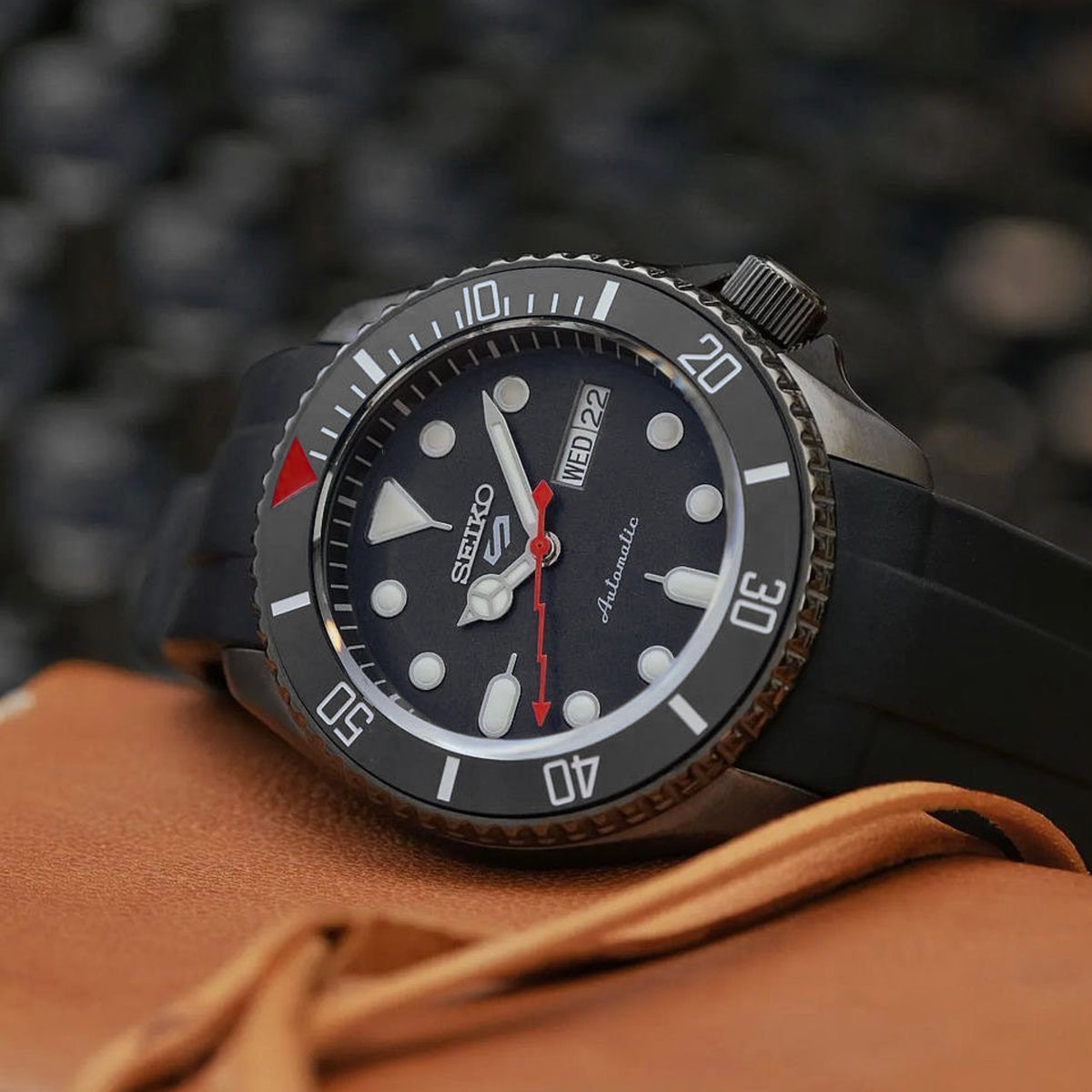 Ceramic Insert - 007 Sub Red T Matt Dark Grey