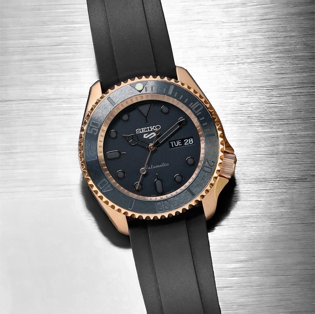 Ceramic Insert - 007 Sub Brushed Stealth - DLW WATCHES Ceramic Insert - 007 Sub Brushed Stealth - DLW WATCHES