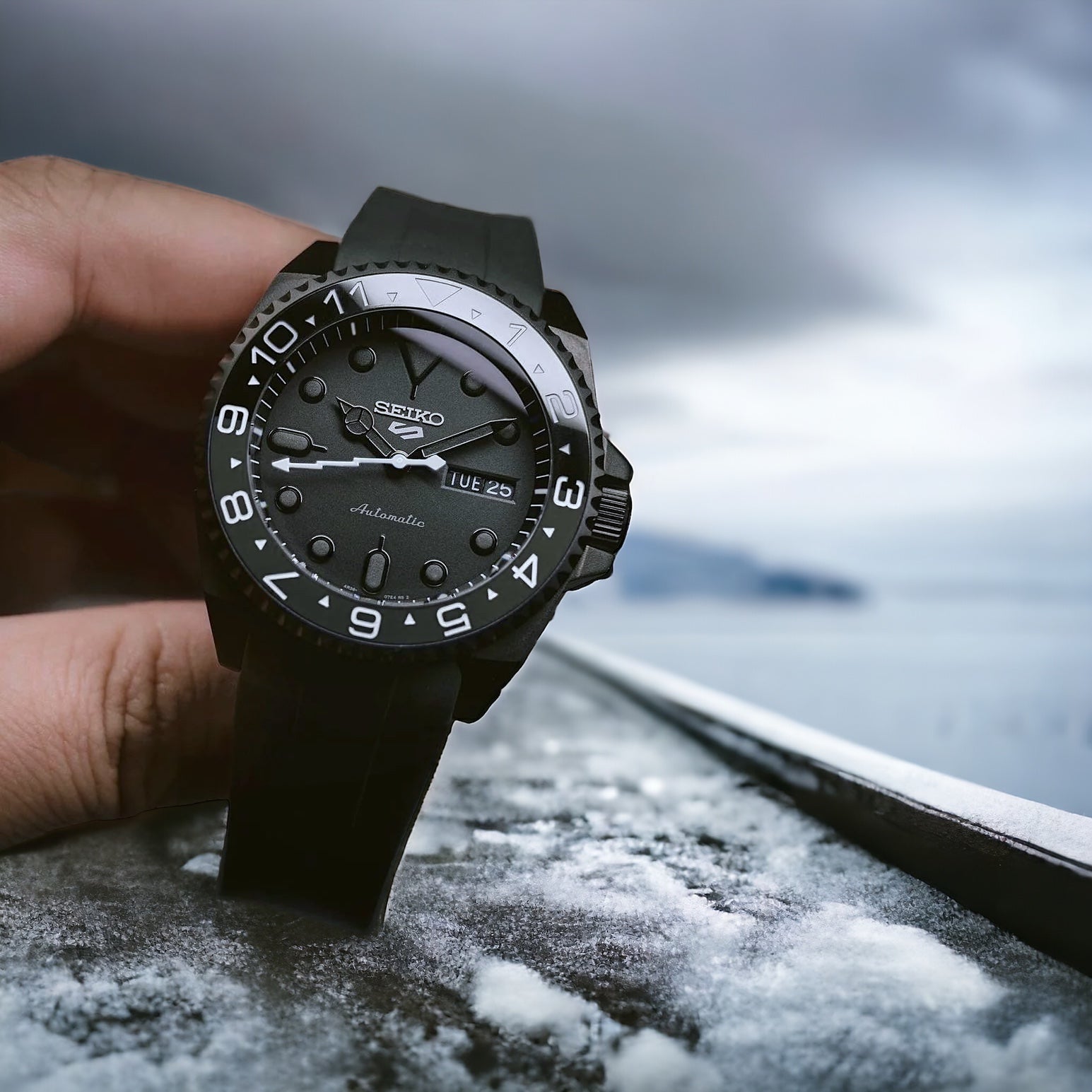 Ceramic Insert - 007 Dual Time B.Wayne - DLW WATCHES