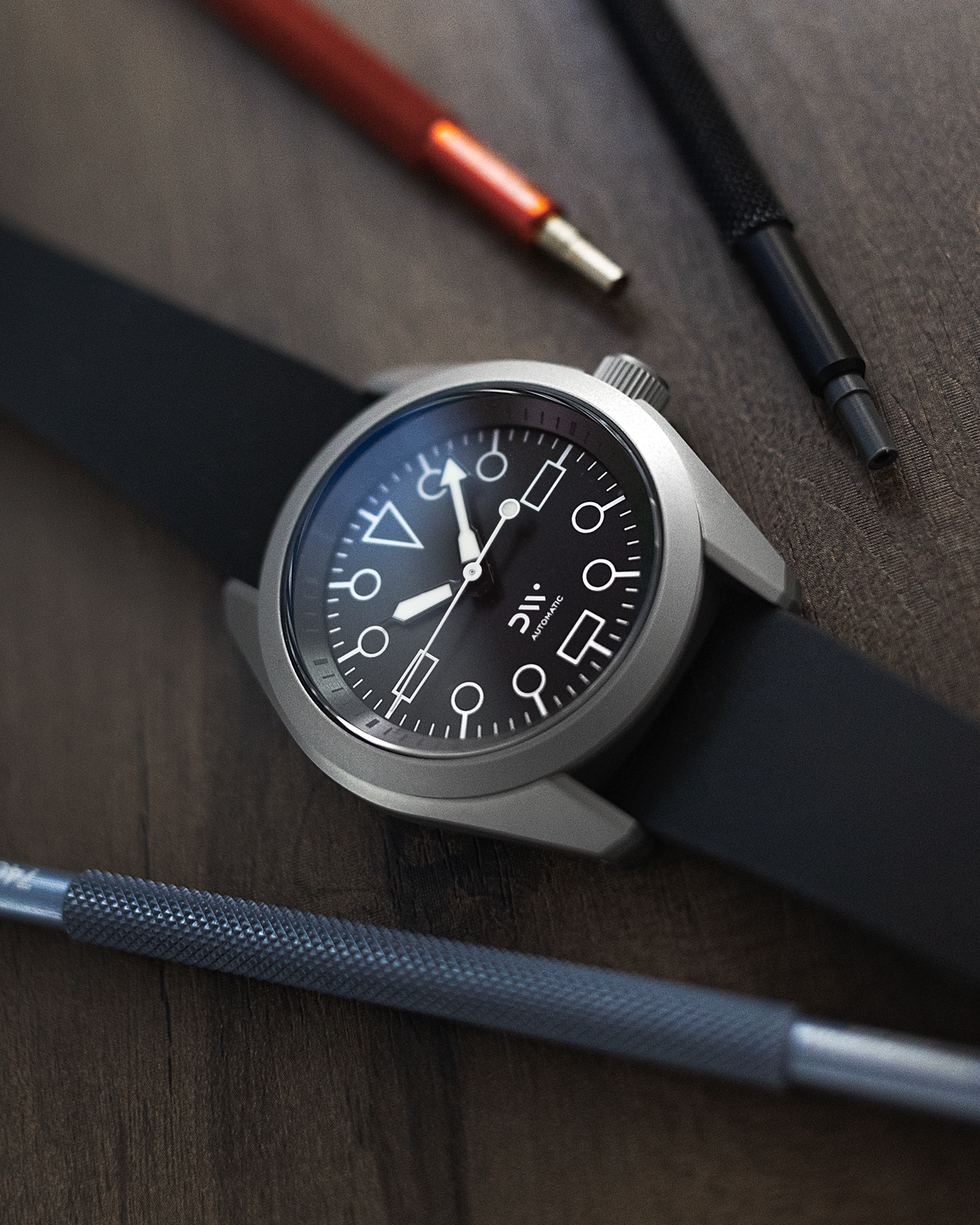 Dial - Reverse Sub - No Date