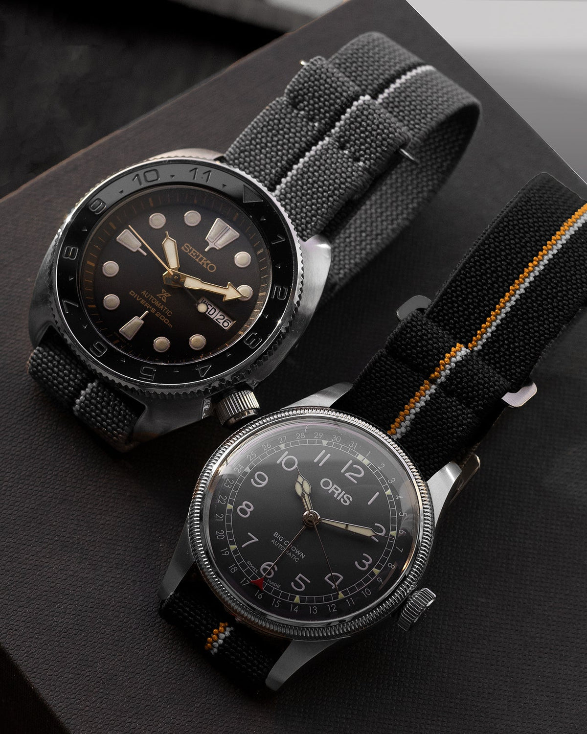 PARA Elastic - Black with Orange + White Stripes