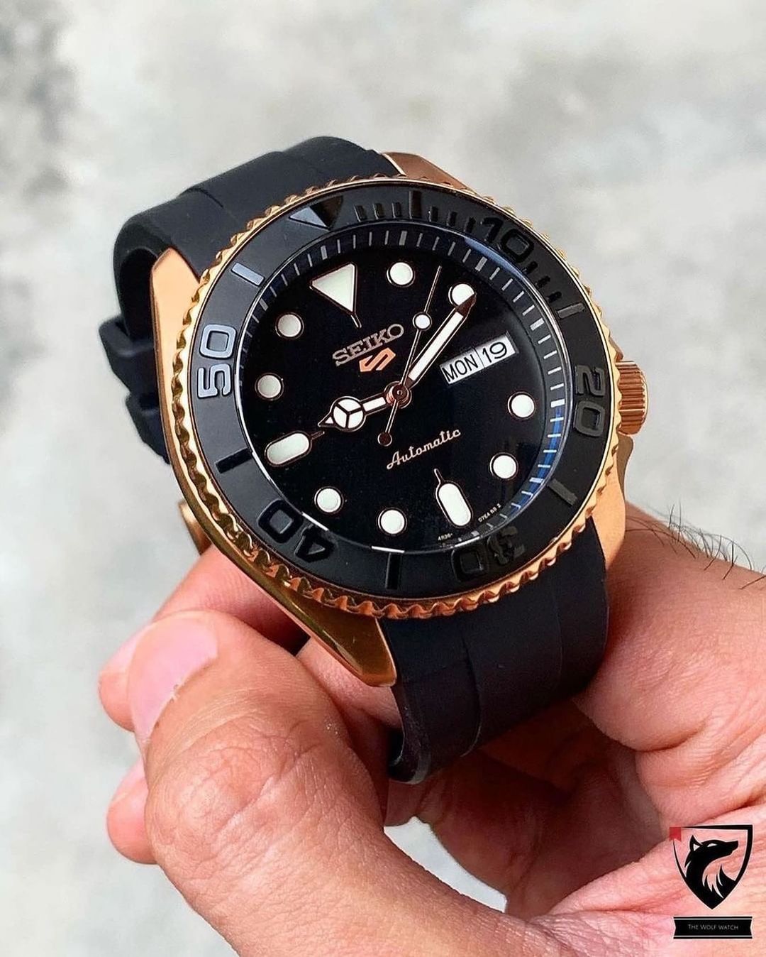 Sapphire Double Dome - No Bevel Edge - SKX007/SRPD