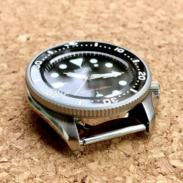 thumbnail image 2 of PHYLIDA Coin Edge Silver Polished Bezel For Seiko SKX007 / SKX175 / SRPD - 316L Stainless Steel 2 of 3
